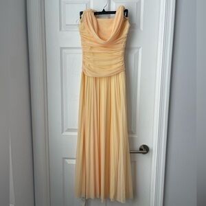 Elegant Butter Yellow Evening Gown